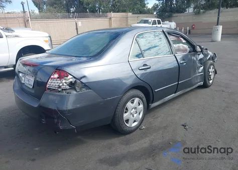 2007 Honda Accord 2.4 Lx z USA, uszkodzony, nr VIN 1HGCM56487A229217